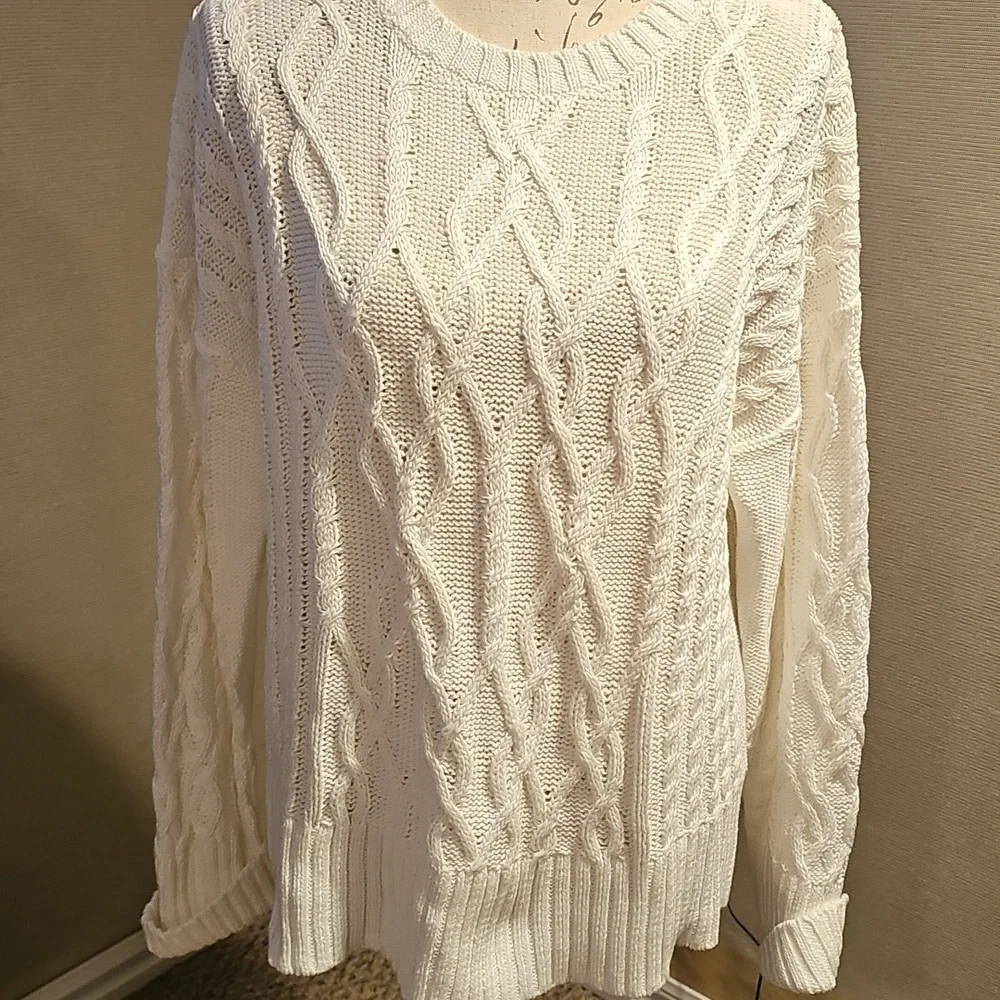 Brooks Brothers white cable sweater.. size XL - Picture 3 of 9